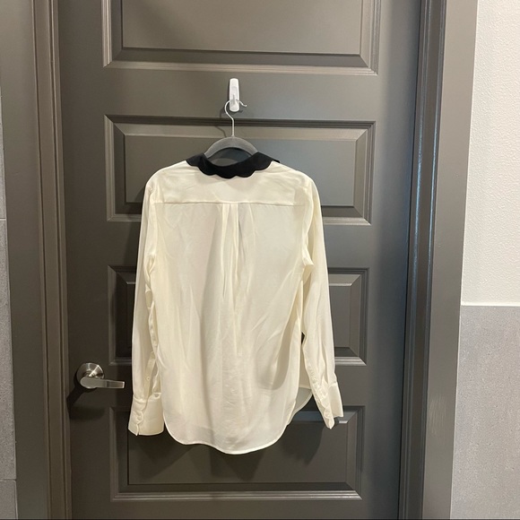 100% silk banana republic long sleeve top with scallop linings - Picture 3 of 4